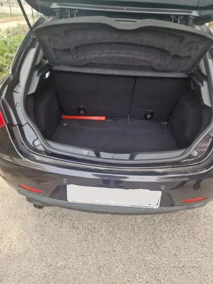 Usata Alfa Romeo Giulietta 109 CV (80 kW) 2013 Nero Utilitaria
