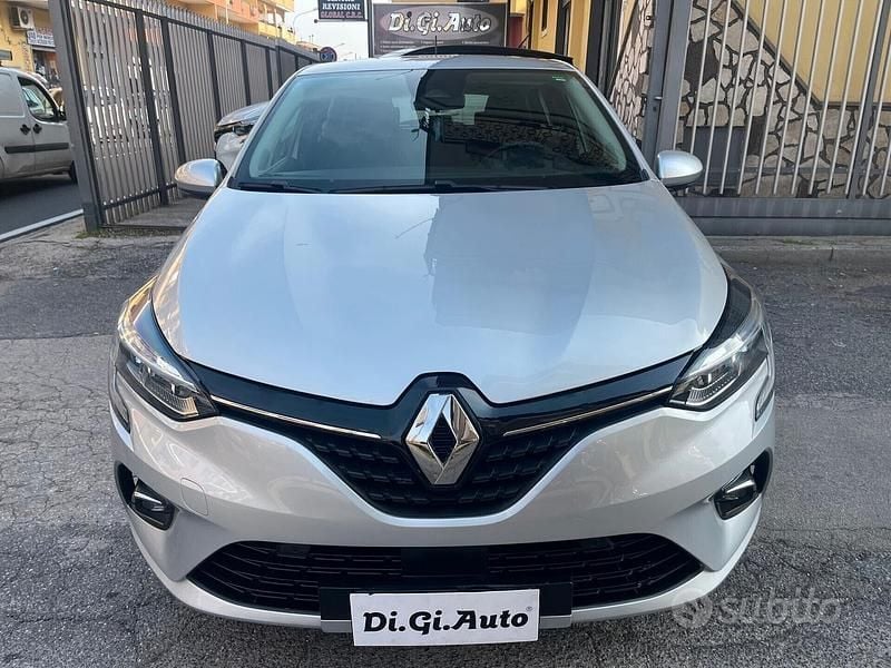 Usata Renault Clio V Zen 101 CV (74 kW) 2020 Grigio Berlina