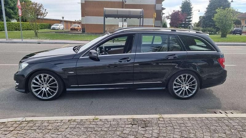 Usata Mercedes C320 Avantgarde 231 CV (169 kW) 2012 Nero Station wagon