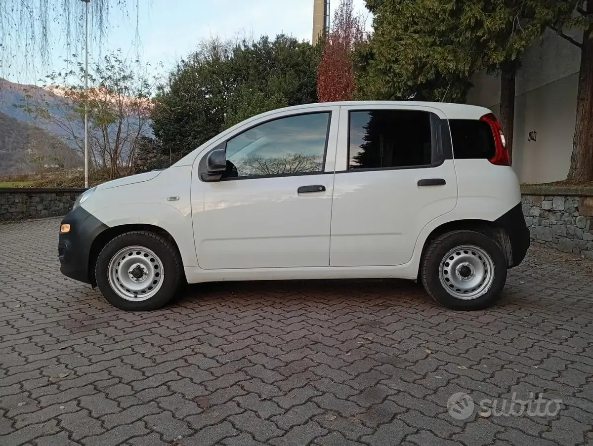 Begagnad Fiat Panda 69 HK (50 kW) 2021 Vit Halvkombi