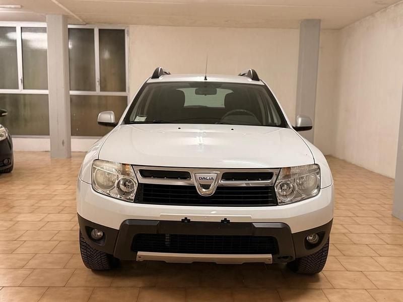 Usata Dacia Duster Lauréate 110 CV (80 kW) 2011 Bianco Station wagon