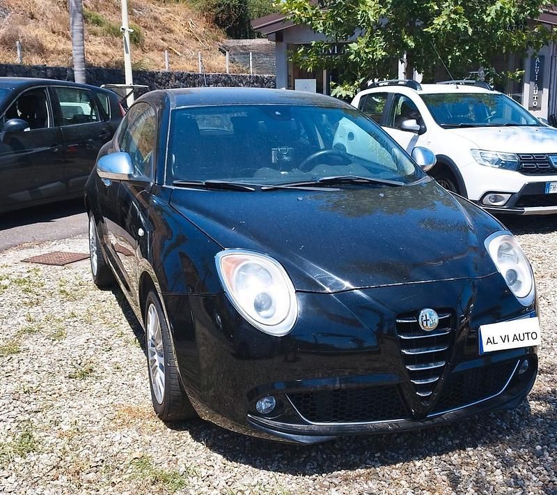 Nero Usata 2013 Alfa Romeo MiTo Progression Due volumi | 8990 € (Molto cara) - Immagine 1/3