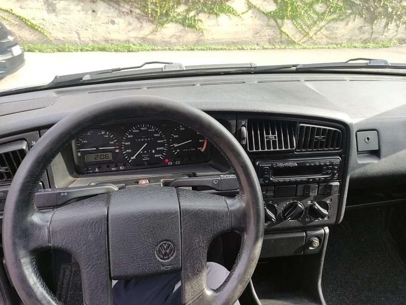 Usata VW Passat 90 CV (66 kW) 1993 Blu/azzurro Station wagon