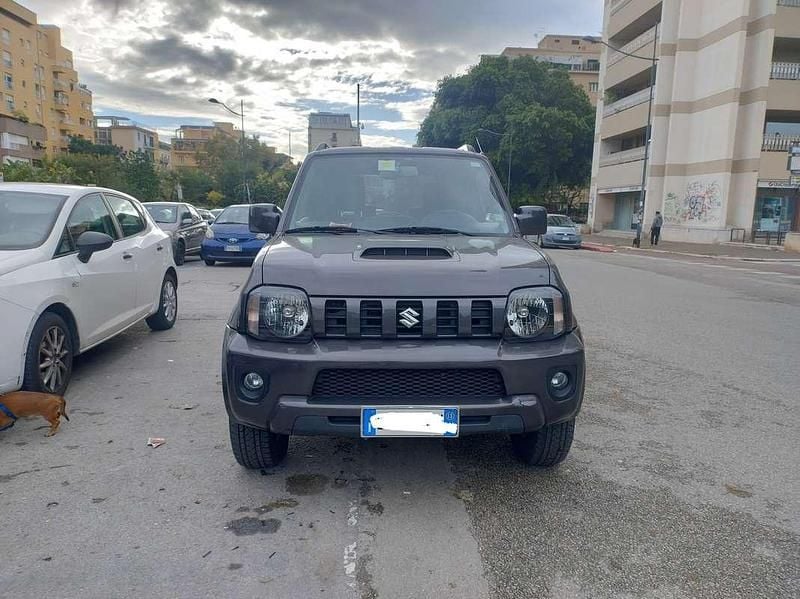 Usata Suzuki Jimny 86 CV (63 kW) 2013 Grigio SUV