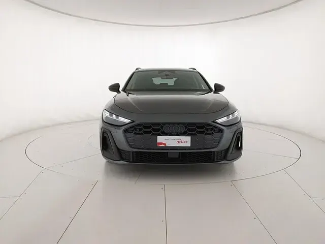 Usata Audi A5 S-Line 204 CV (150 kW) 2025 Grigio daytona perla Station wagon