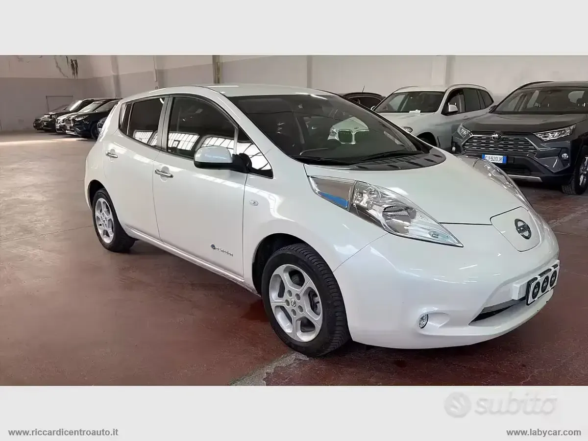 Usata Nissan Leaf Acenta 80 kW (109 CV) 2017 Bianco Utilitaria
