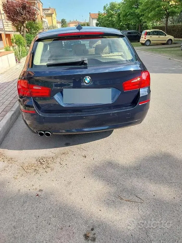 Usata BMW 520 184 CV (135 kW) 2012 Blu Station wagon