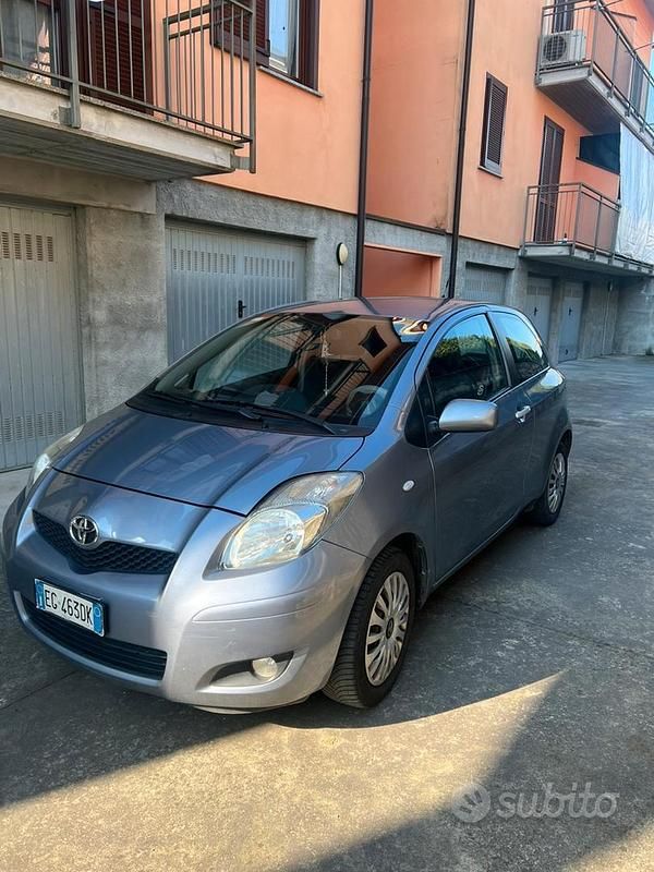 Usata Toyota Yaris 69 CV (50 kW) 2010 Utilitaria