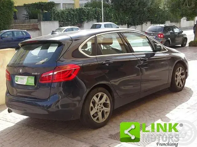 Usata BMW 218 Sport Line 150 CV (110 kW) 2014 Blu Station wagon