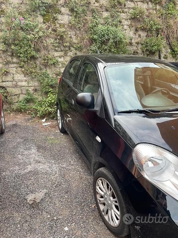 Usata DR DR1 2011 Nero Utilitaria