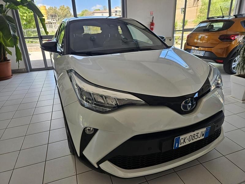 Usata Toyota C-HR Trend 97 CV (71 kW) 2022 Bianco SUV