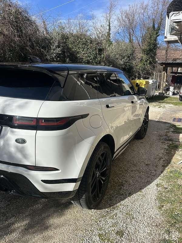 Käytetty Land Rover Range Rover evoque R-Dynamic 179 HP (131 kW) 2020 Katumaasturi
