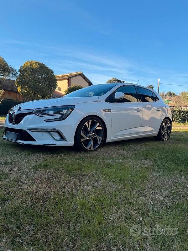 Usata Renault Mégane IV GT 165 CV (121 kW) 2017 Bianco Berlina