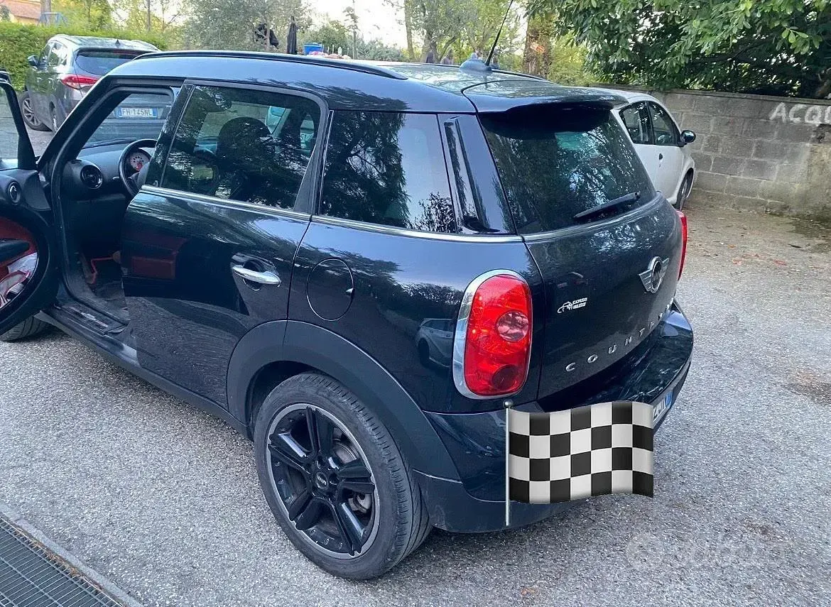 Usata Mini John Cooper Works Countryman 111 CV (81 kW) 2013 Nero SUV