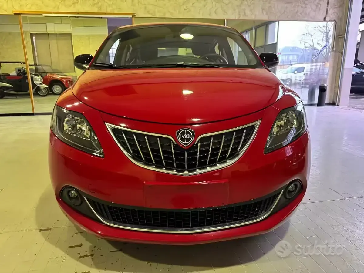 Usata Lancia Ypsilon S 69 CV (50 kW) 2023 Grigio Utilitaria