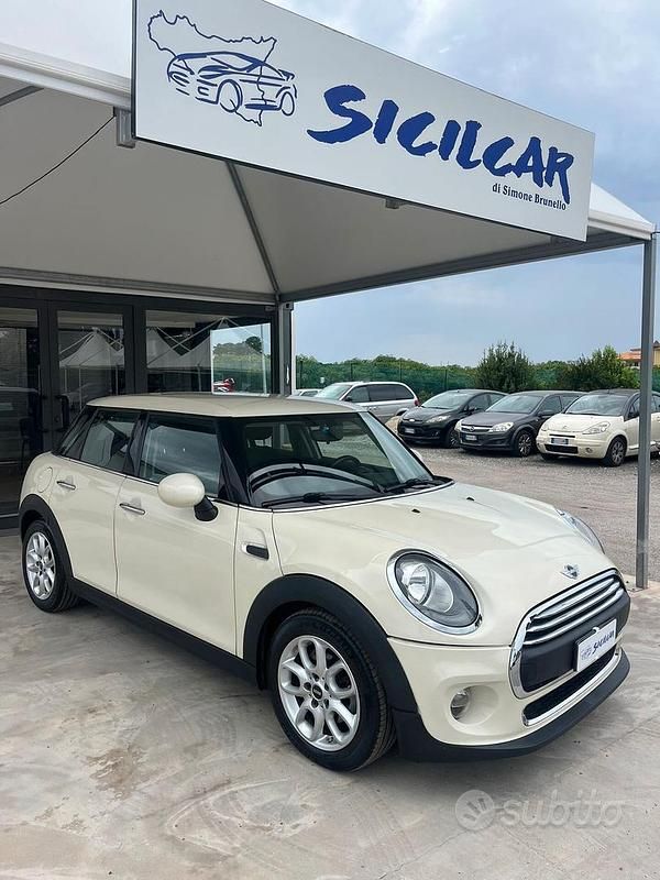 Usata Mini One D Hype 95 CV (69 kW) 2016 Beige Utilitaria