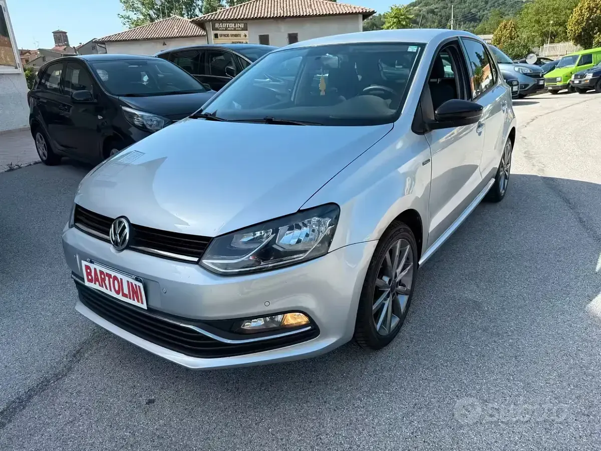 Usata VW Polo 75 CV (55 kW) 2015 Grigio Berlina