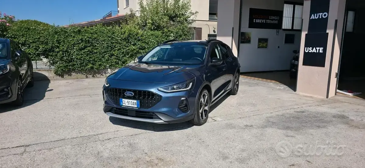 Usata Ford Focus Active 125 CV (91 kW) 2022 Blu Berlina