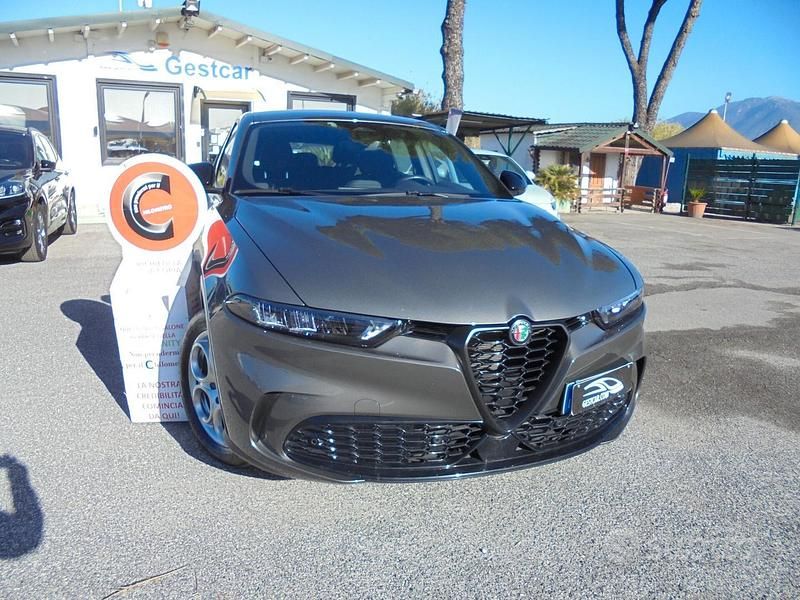 Usata Alfa Romeo Tonale Sprint 131 CV (96 kW) 2023 Antracite(met.) SUV