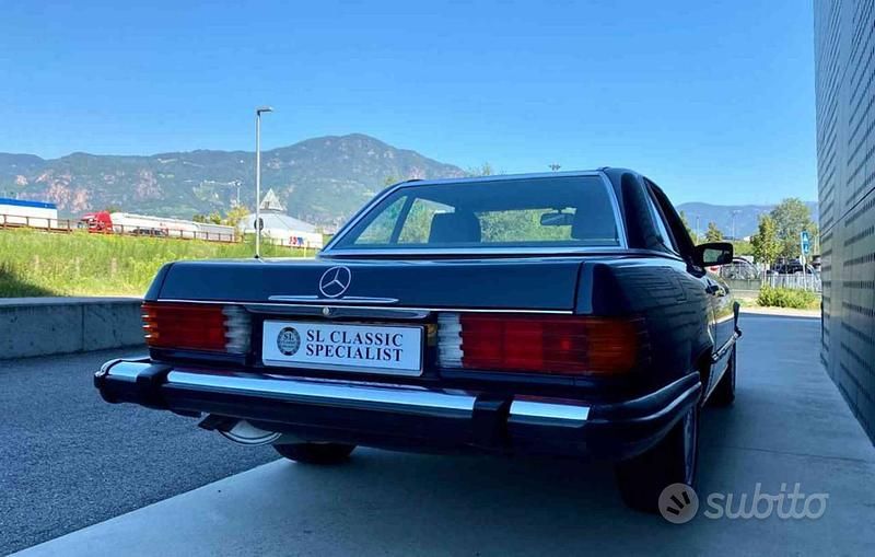 Usata Mercedes SL500 245 CV (180 kW) 1988 Blu pastello Cabrio