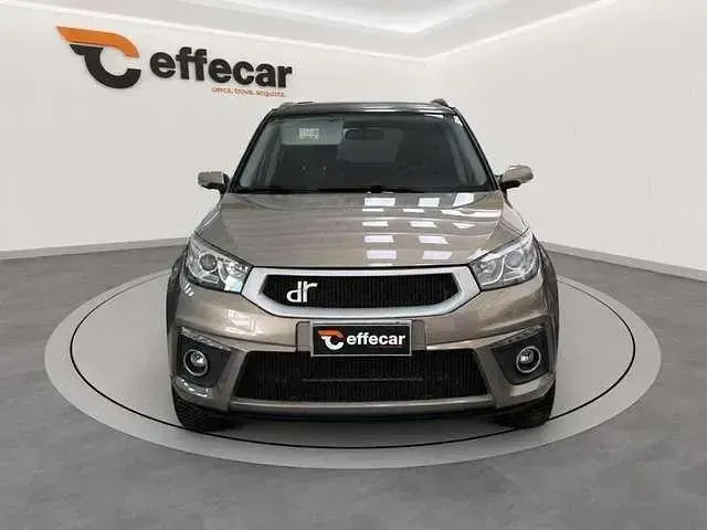 Usata DR EVO5 126 CV (92 kW) 2019 Beige SUV