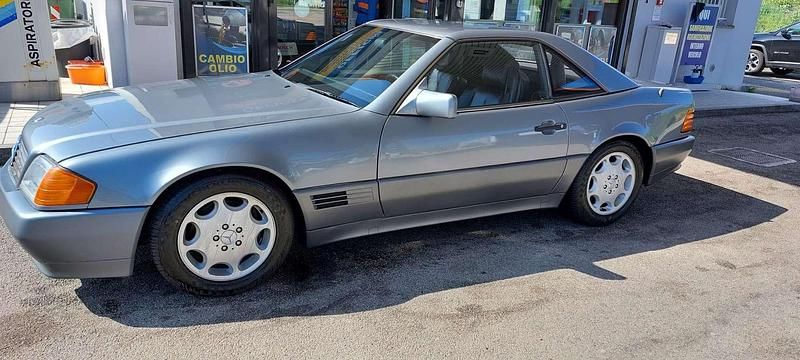 Usata Mercedes SL300 190 CV (139 kW) 1990 Argento Cabrio