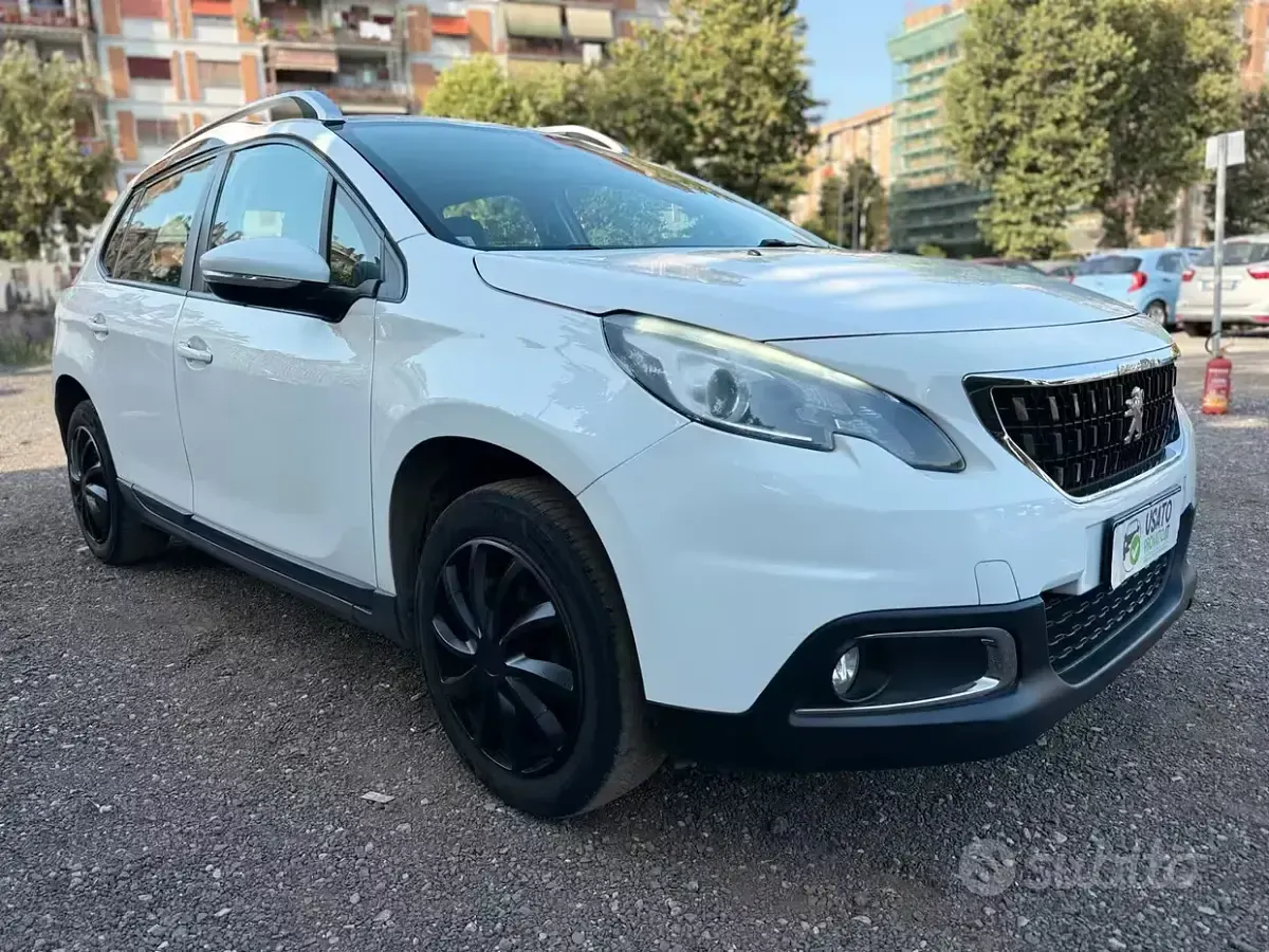 Usata Peugeot 2008 83 CV (61 kW) 2019 Bianco SUV