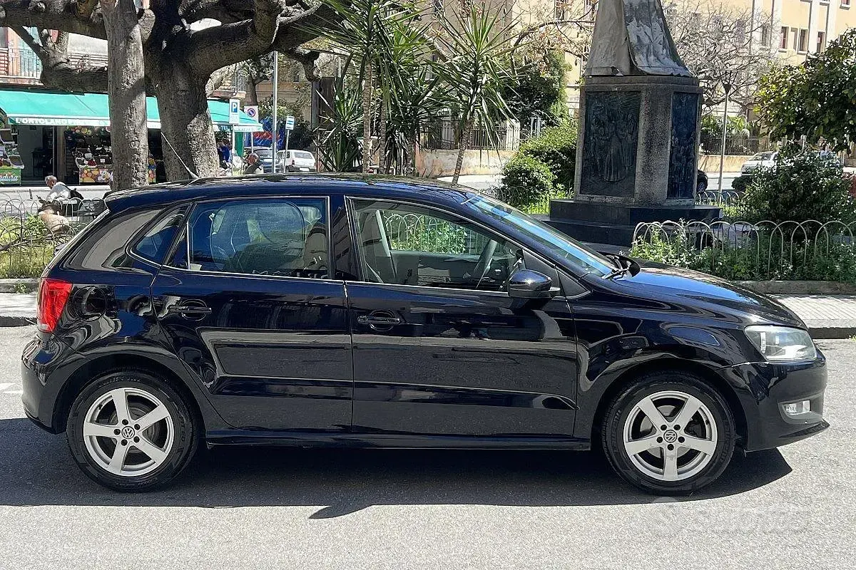 Usata VW Polo Comfortline 75 CV (55 kW) 2012 Nero Utilitaria