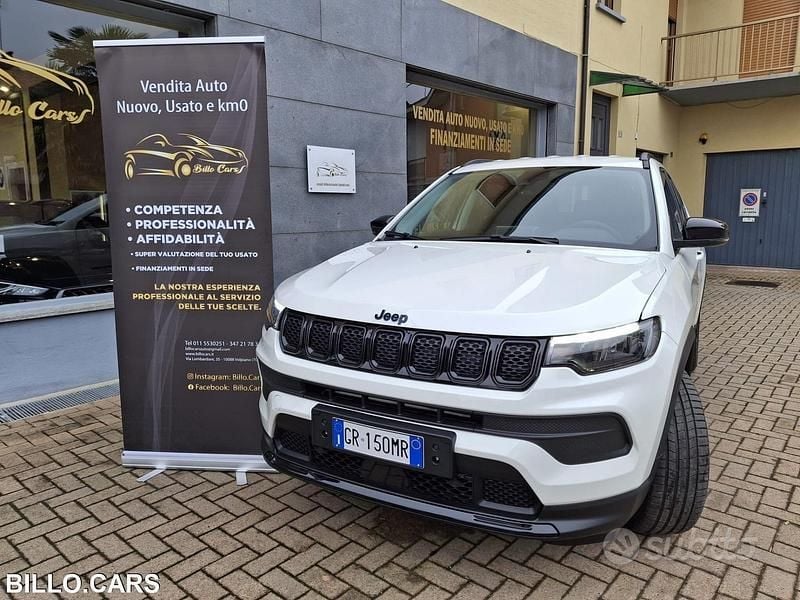Bianco Usata 2024 Jeep Compass Night Eagle SUV | 27.990 € (Buon prezzo) - Immagine 1/4
