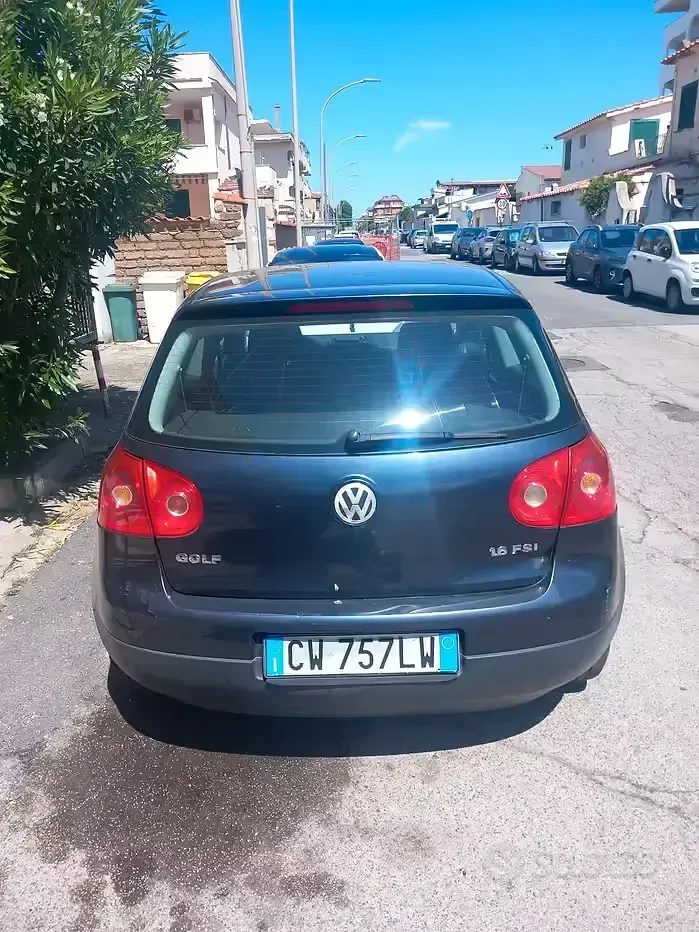 Usata VW Golf IV 115 CV (84 kW) 2005 Blu Berlina