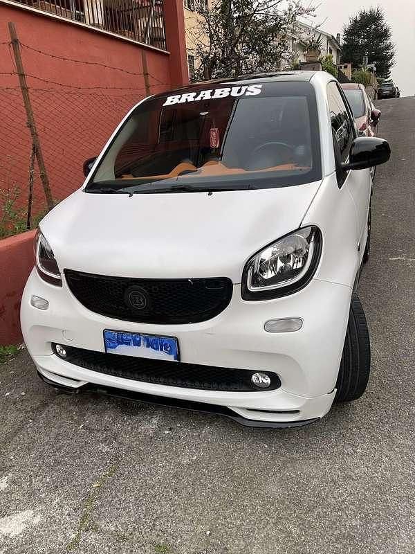Usata Smart ForTwo Coupé 90 CV (66 kW) 2018 Bianco Utilitaria