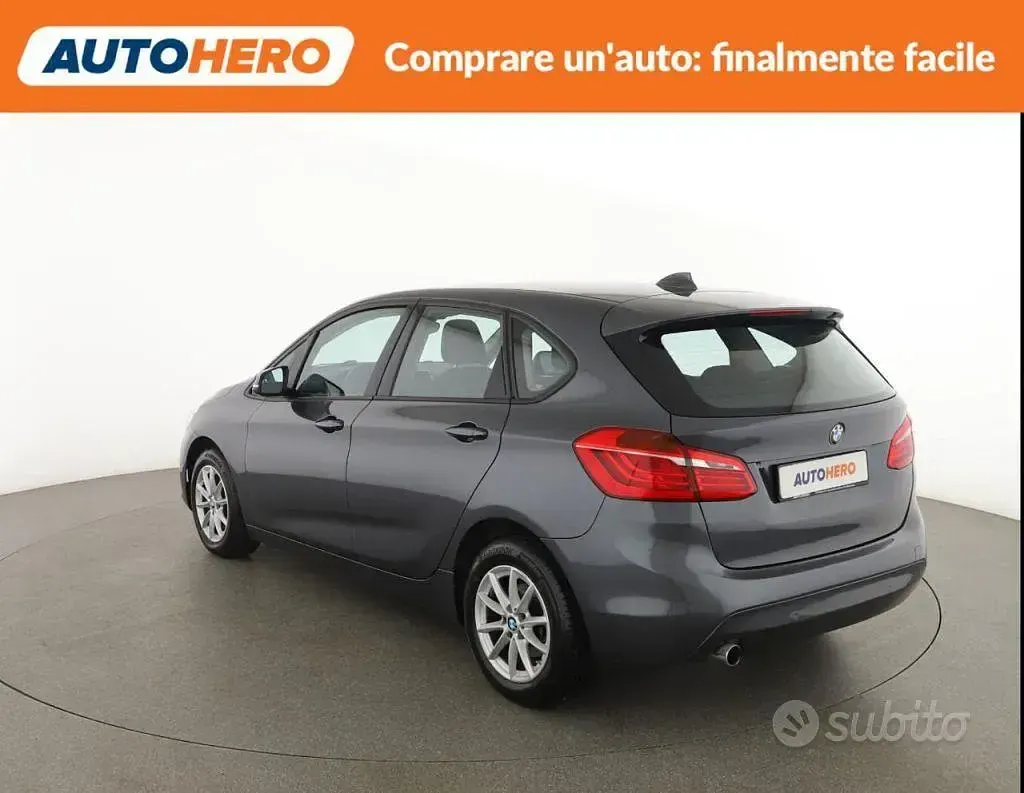 Usado BMW 218 Advantage 150 HP (110 kW) 2017 Cinzento Monovolume