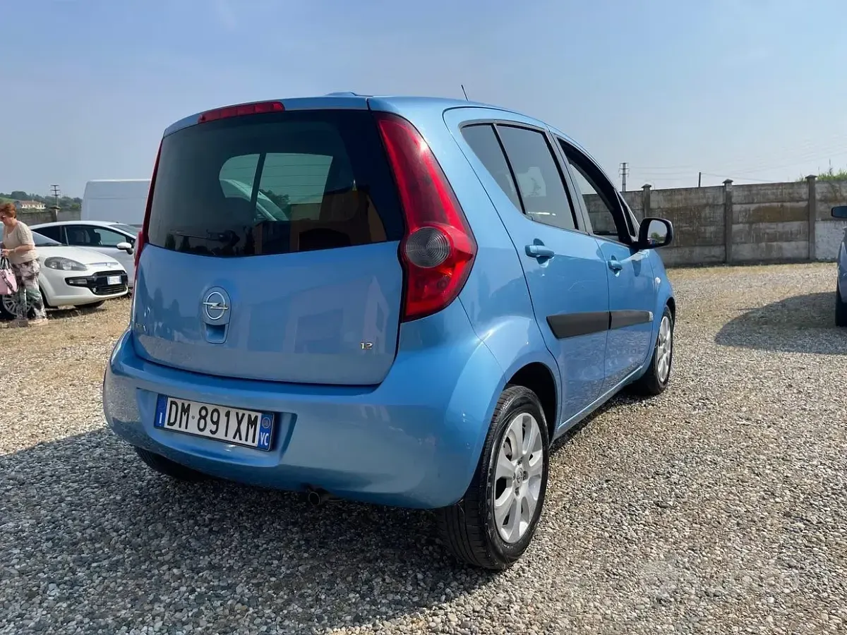 Usata Opel Agila Enjoy 86 CV (63 kW) 2008 Blu Utilitaria