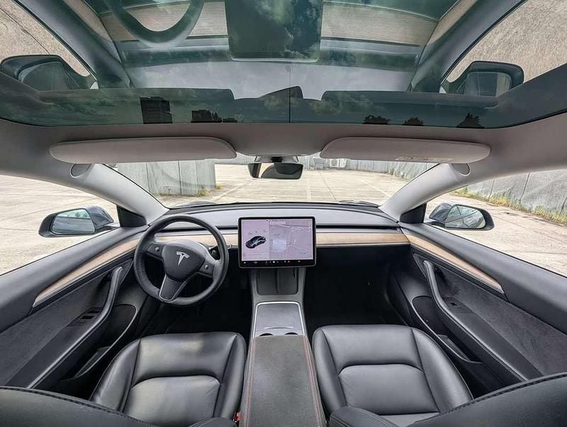 Usata Tesla Model 3 152 kW (208 CV) 2021 Argento Berlina