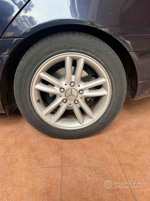 Usata Mercedes C180 2001 Blu
