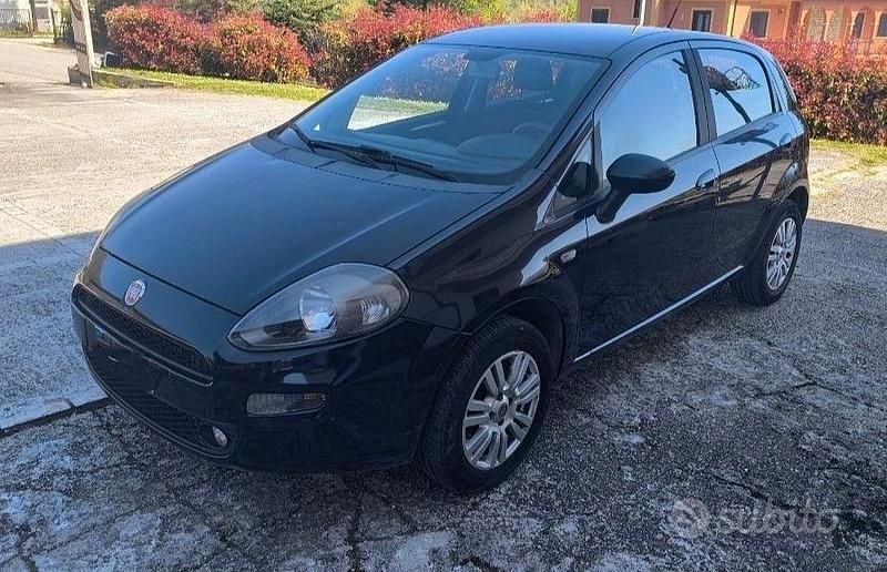 Usata Fiat Punto 77 CV (56 kW) 2014 Blu Utilitaria