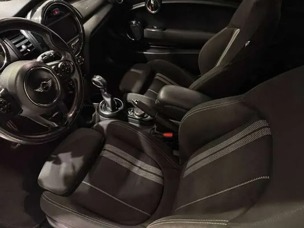 Usata Mini Cooper D 116 CV (85 kW) 2014 Nero Utilitaria