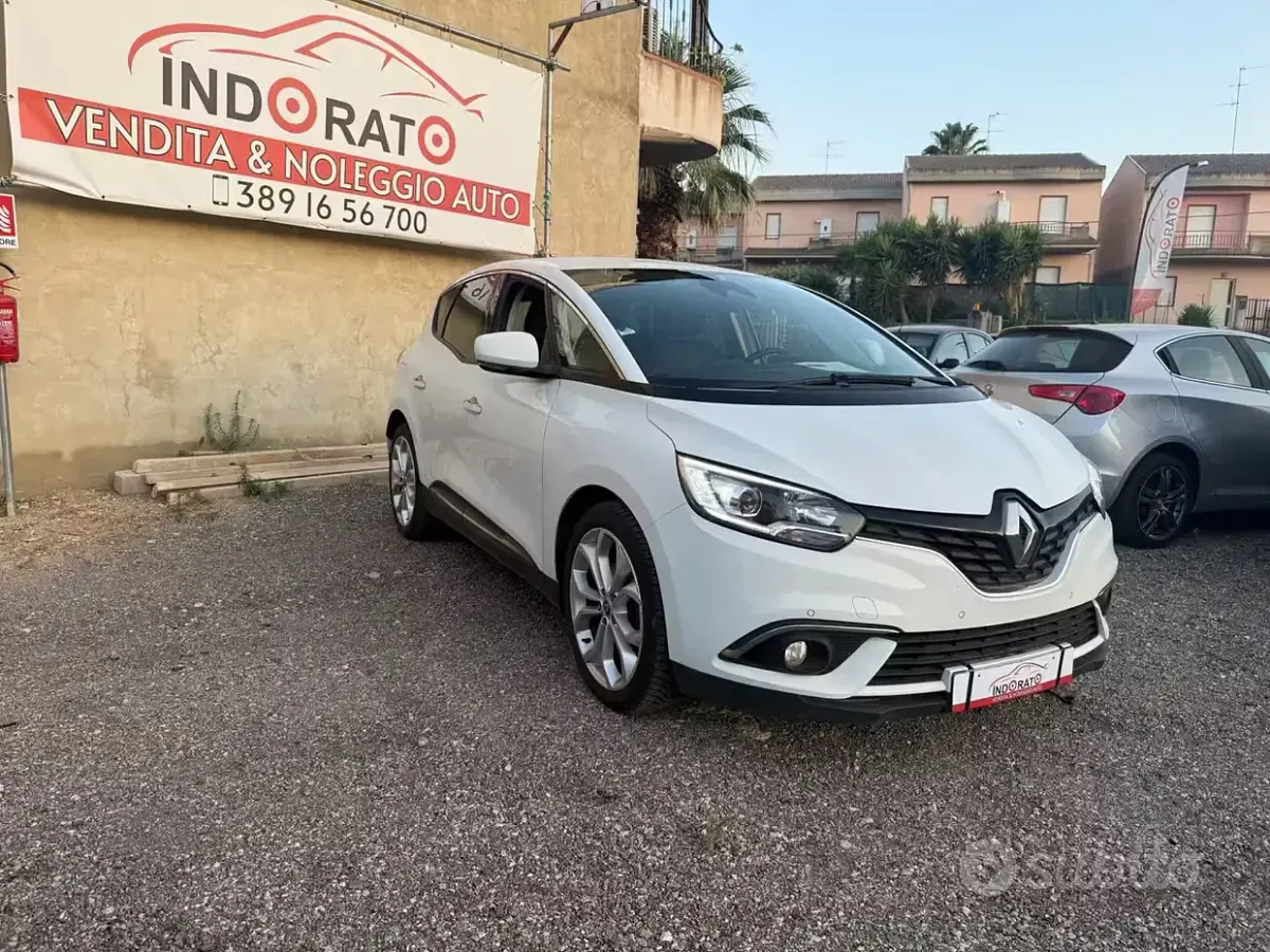 Usata Renault Scénic Business 120 CV (88 kW) 2020 Bianco Monovolume