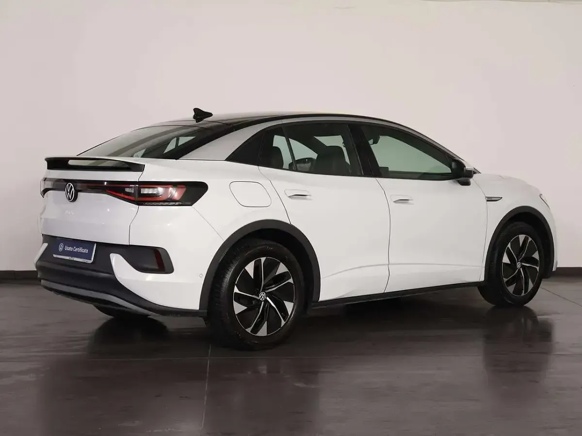 Usata VW ID.5 Pro Performance 69 kW (95 CV) 2022 Glacier white nero SUV