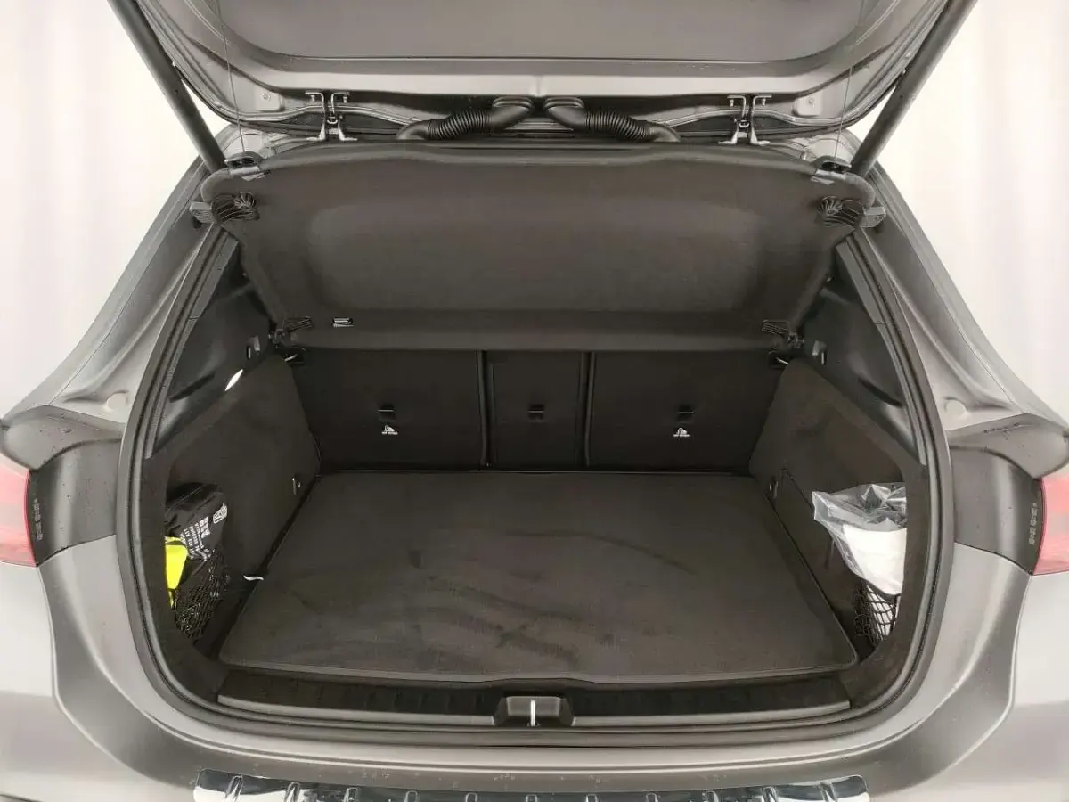 Nuova Mercedes GLA200 Premium Plus 163 CV (119 kW) 2025 Grigio SUV