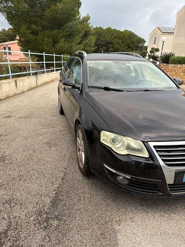 Usata VW Passat Highline 170 CV (125 kW) 2009 Blu/azzurro Station wagon