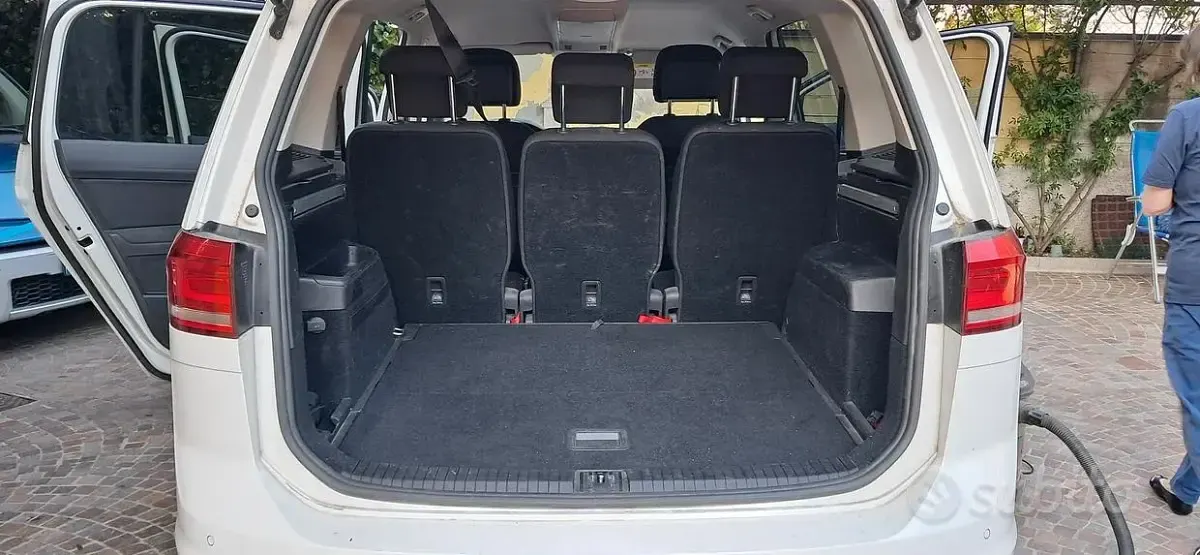 Usata VW Touran 116 CV (85 kW) 2019 Bianco Monovolume