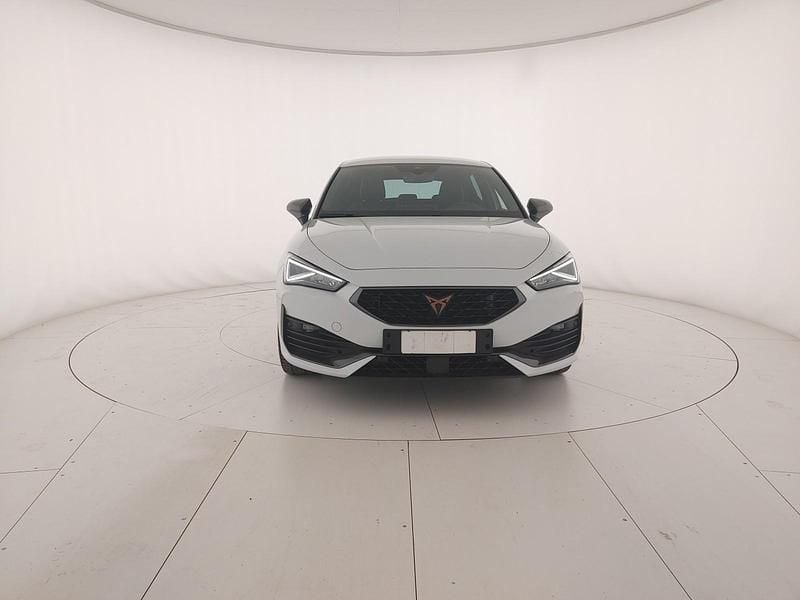 Usado Cupra Leon 150 CV (110 kW) 2023 Blanco Berlina