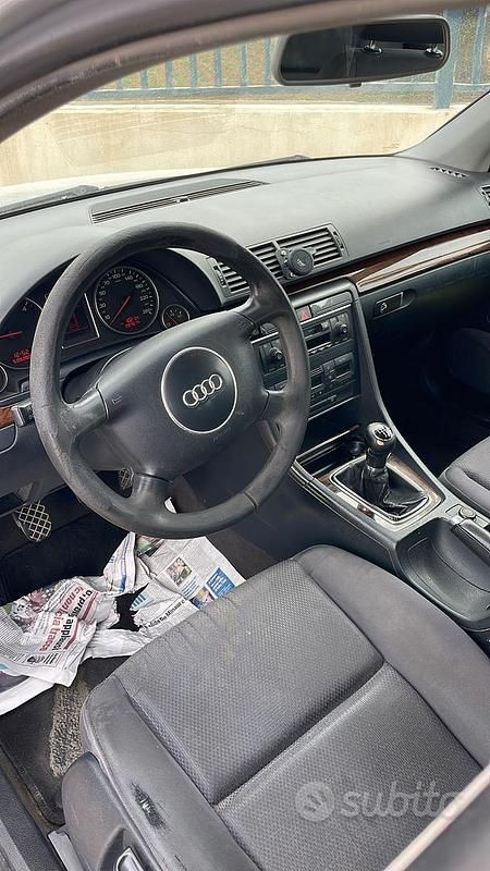 Occasion Audi A4 130 PK (95 kW) 2003 Grijs Stationwagen