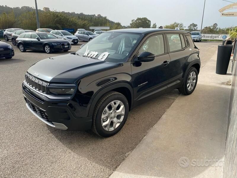 Usata Jeep Avenger Altitude 101 CV (74 kW) 2024 Nero SUV
