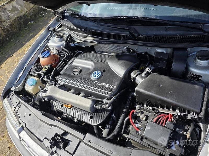 Usata VW Golf IV GTI 150 CV (110 kW) 2001 Argento Berlina