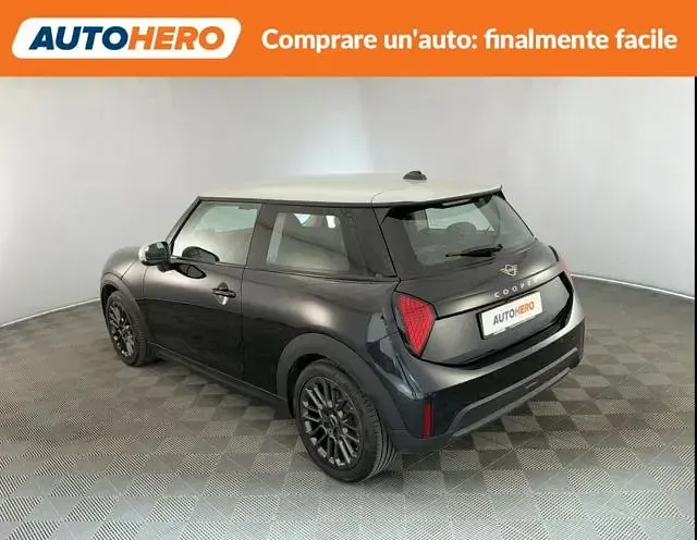 Usata Mini Cooper Classic 114 kW (156 CV) 2025 Nero Utilitaria