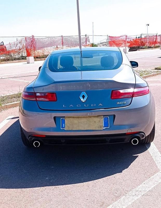 Usata Renault Laguna Coupé 235 CV (172 kW) 2009 Grigio Coupé