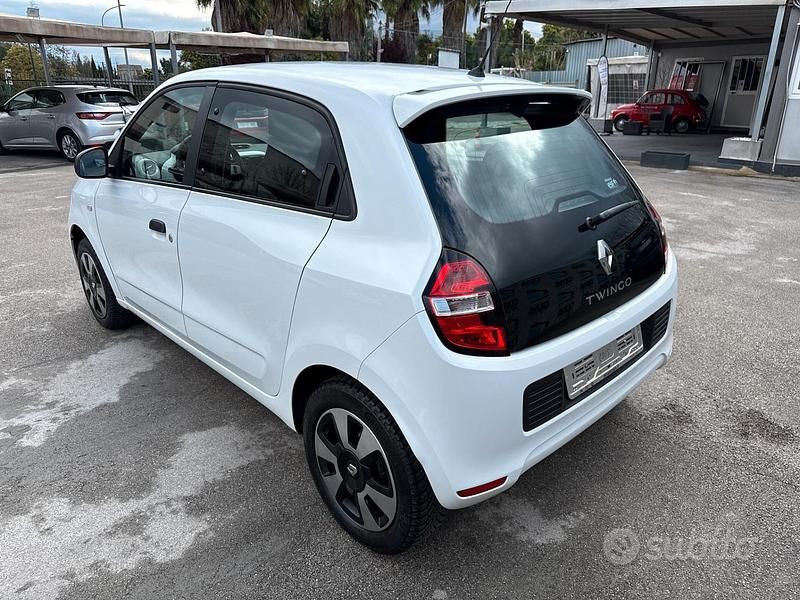 Usata Renault Twingo 70 CV (51 kW) 2015 Bianco Utilitaria