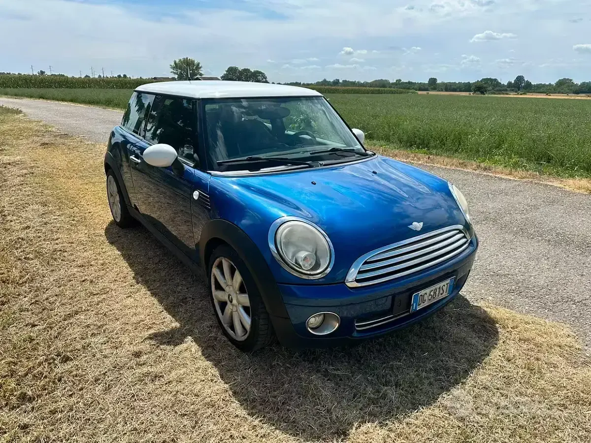 Usata Mini Cooper 120 CV (88 kW) 2007 Bluazzurro Utilitaria